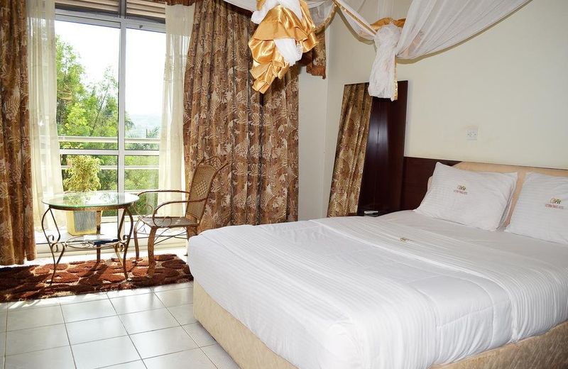 Victoria Travel Hotel