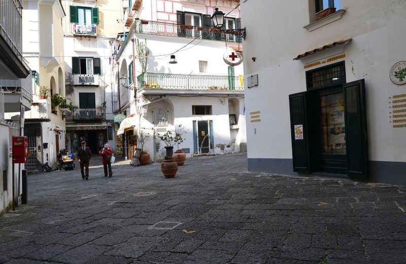 Amalfi Coast Room
