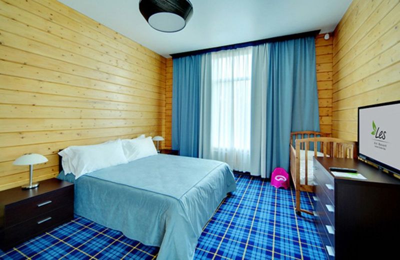 LES Art Resort