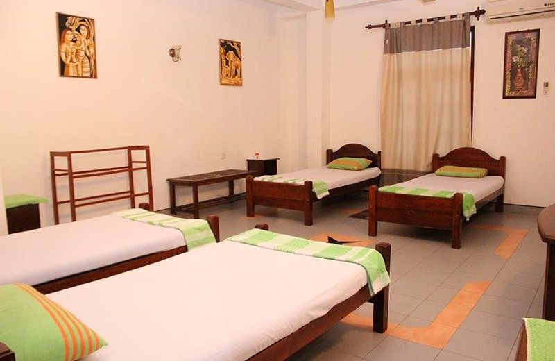 Terrel Hotel - Ampara