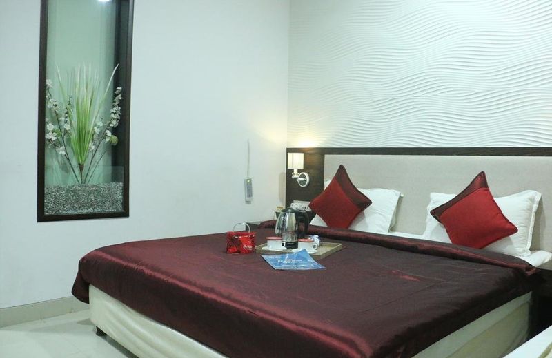 OYO 2198 Hotel Landmark