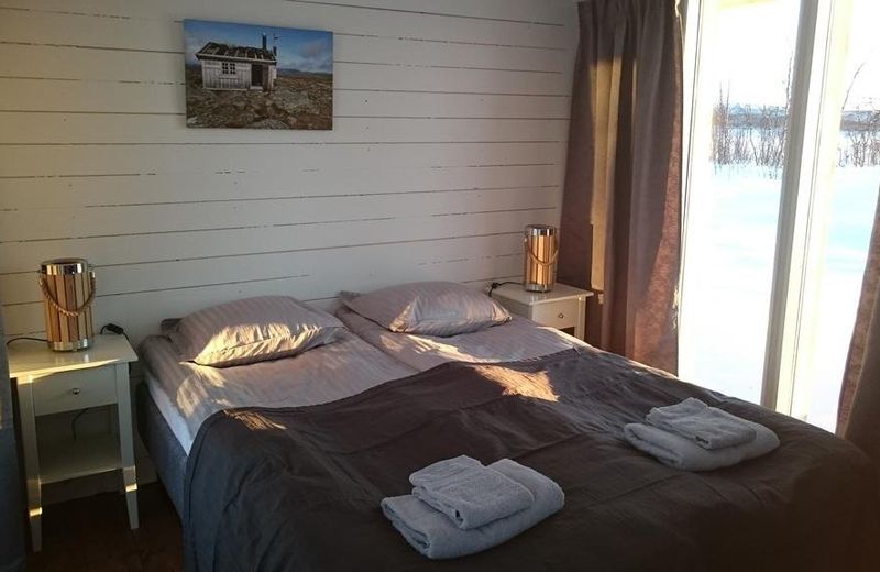 Arctic Gourmet Cabin