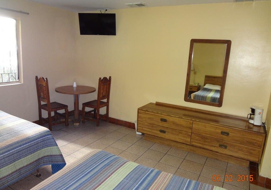 Hotel Olivia