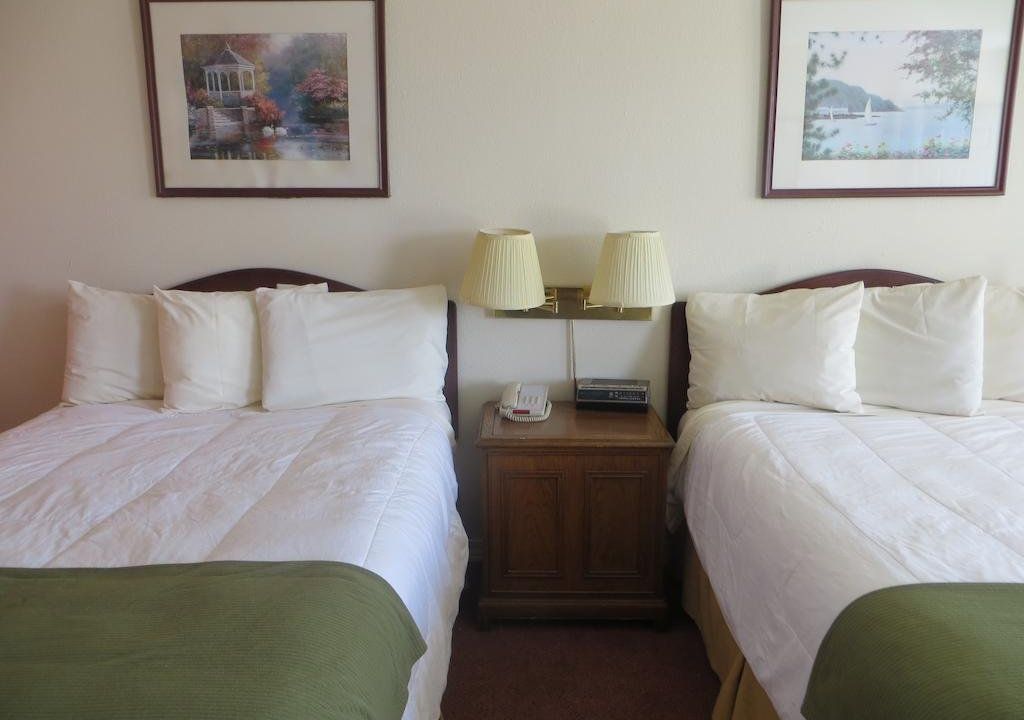 Lake Norfork Inn