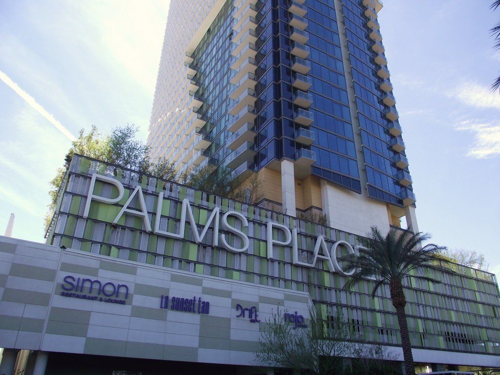 Palms Place