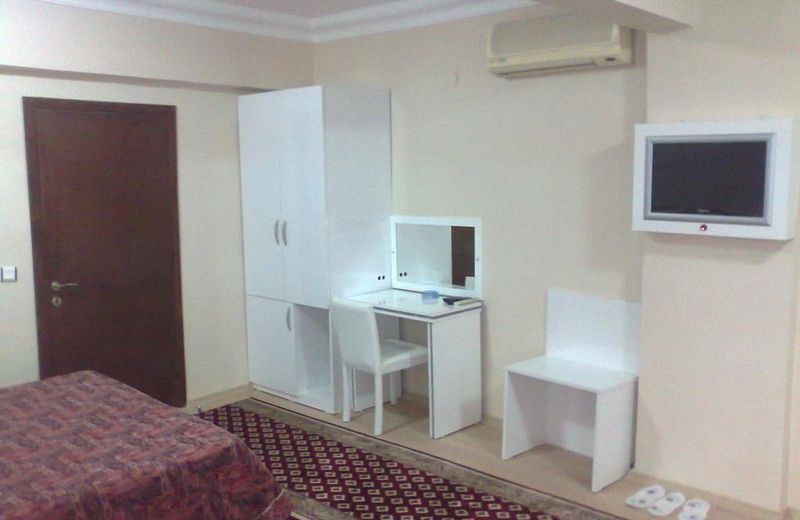 OZGUR HOTEL