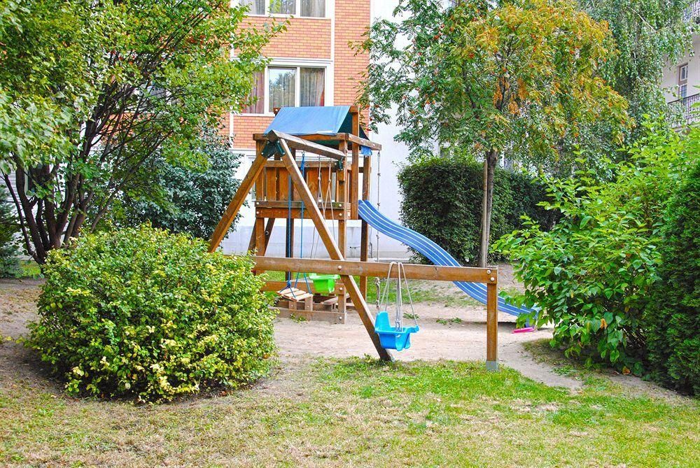 Outdoor Pictures 22