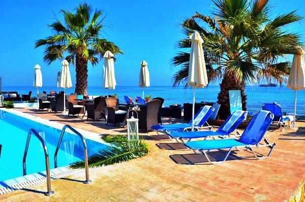Belussi Beach Hotel & Suites