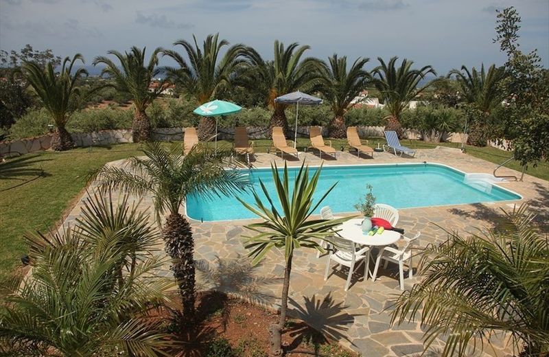 Theos Club Villas