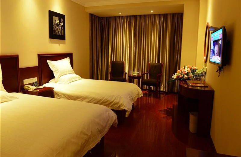 GreenTree Inn Jiangxi Yingtan Bus Station Express Hotel