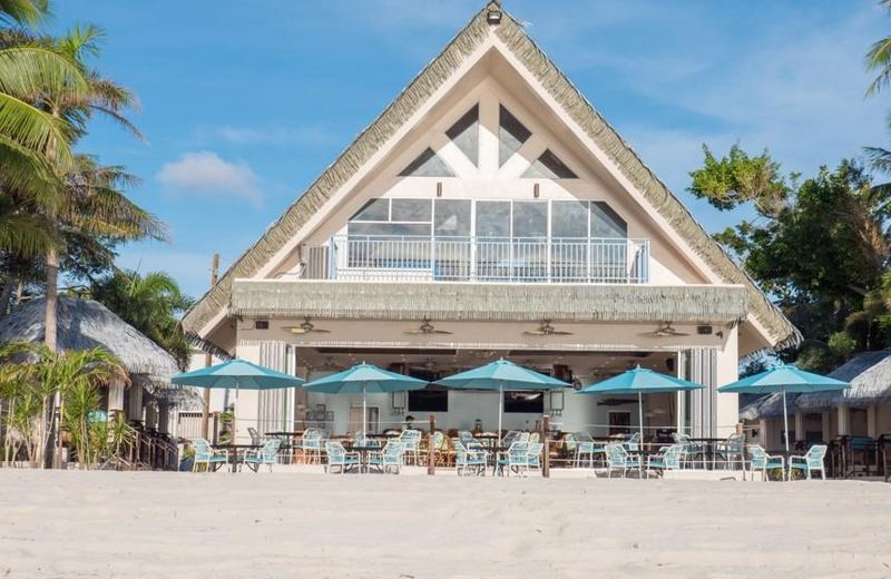 Surfrider Resort Hotel