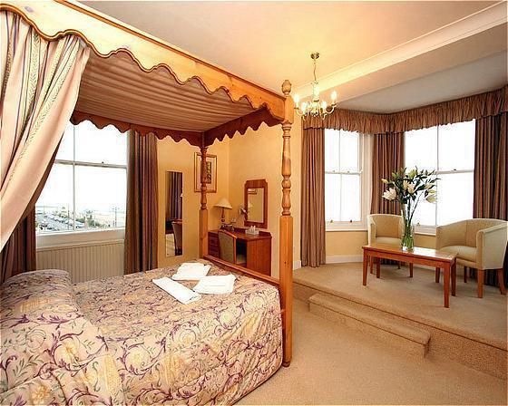 The Chatsworth Hotel