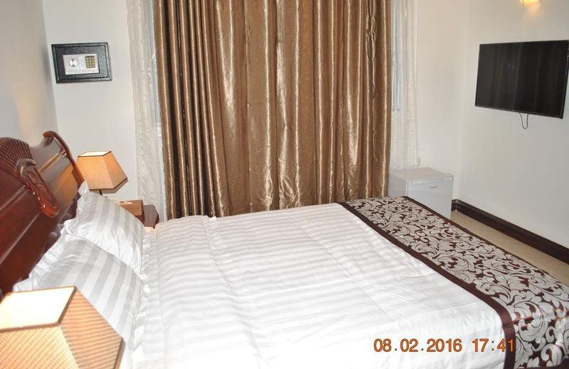 Kingsbridge Royale Hotel