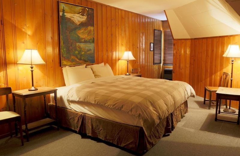 Simpson's Num-ti-jah Lodge