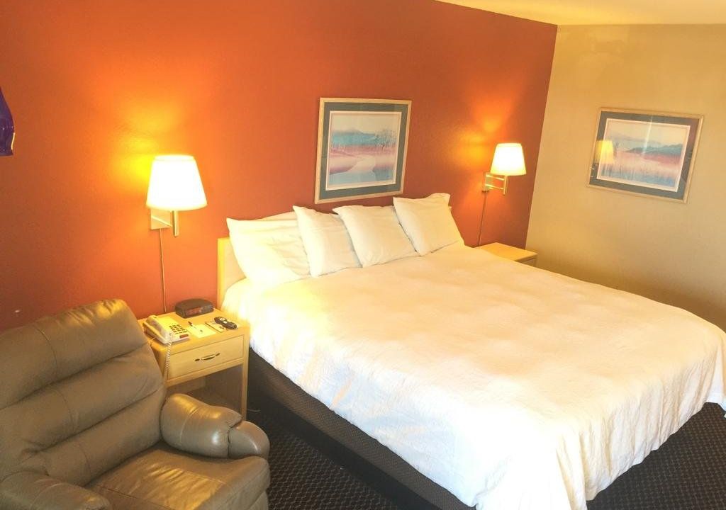 Americas Best Value Inn - Garden City