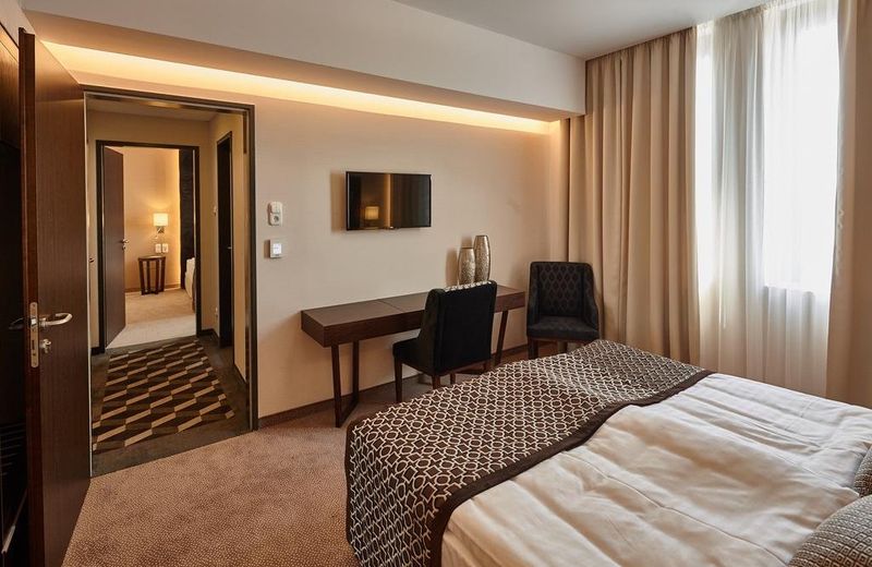 Thermal Hotel Balance Lenti
