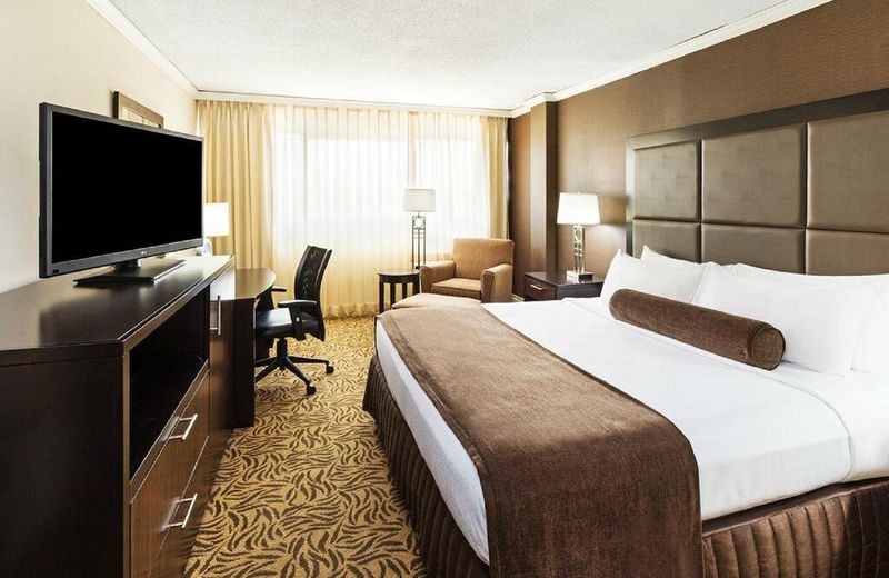 Crowne Plaza Hotel Knoxville, an IHG Hotel