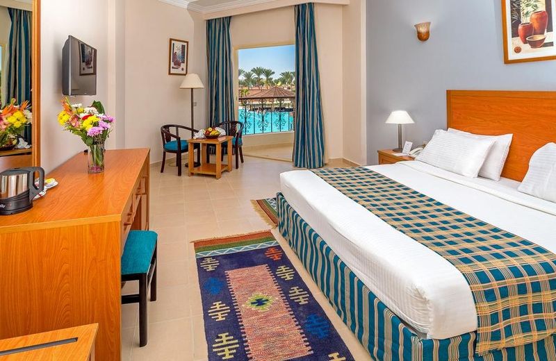 Hawaii Le Jardin Aqua Resort - Families and Couples Only