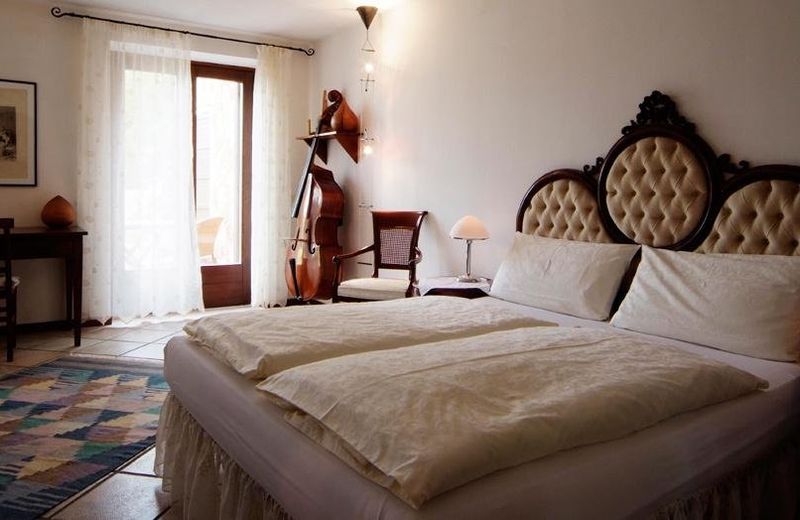 B&B Romy Rocker