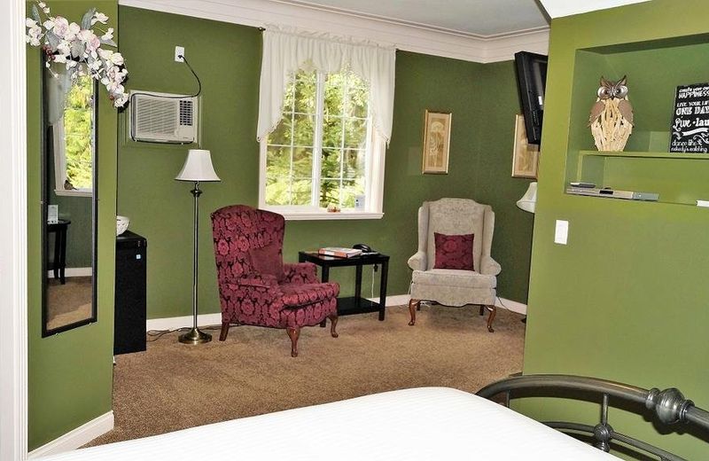 The Inn at the Ninth Hole Bed & Breakfast