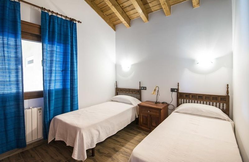 Casas Rurales Cuatro Valles