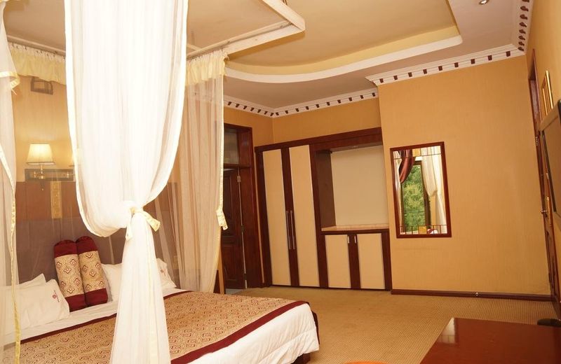 Ropani Hotel