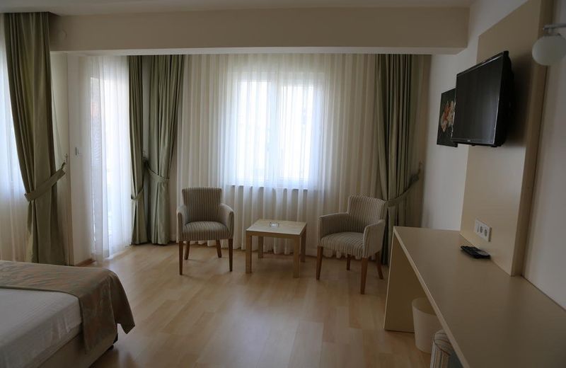 Oya Hotel