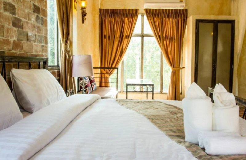 Stamp Hills Resort
