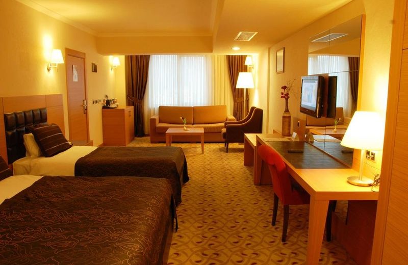 Grand Simay Hotel