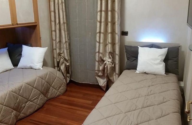 Villa Laura Rooms & Pool