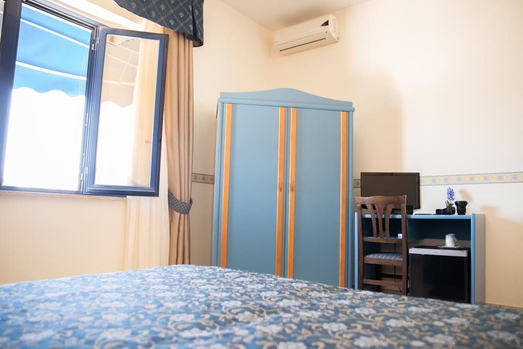 Hotel Al Faro