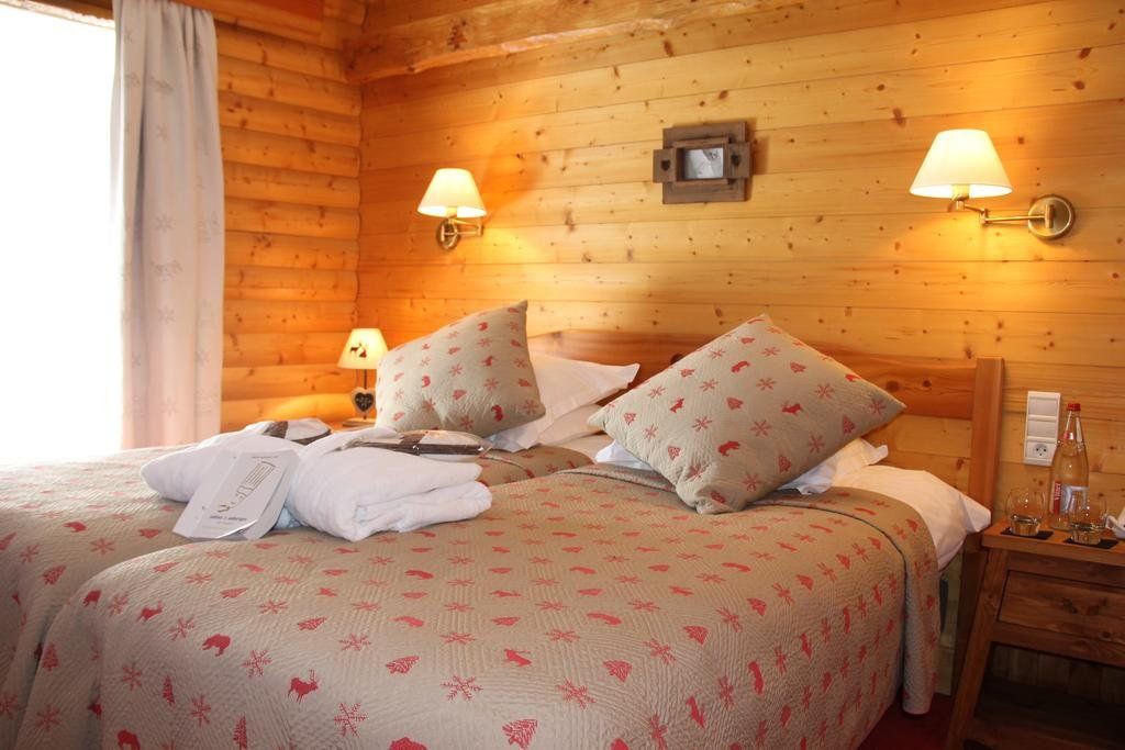 Everest Hotel