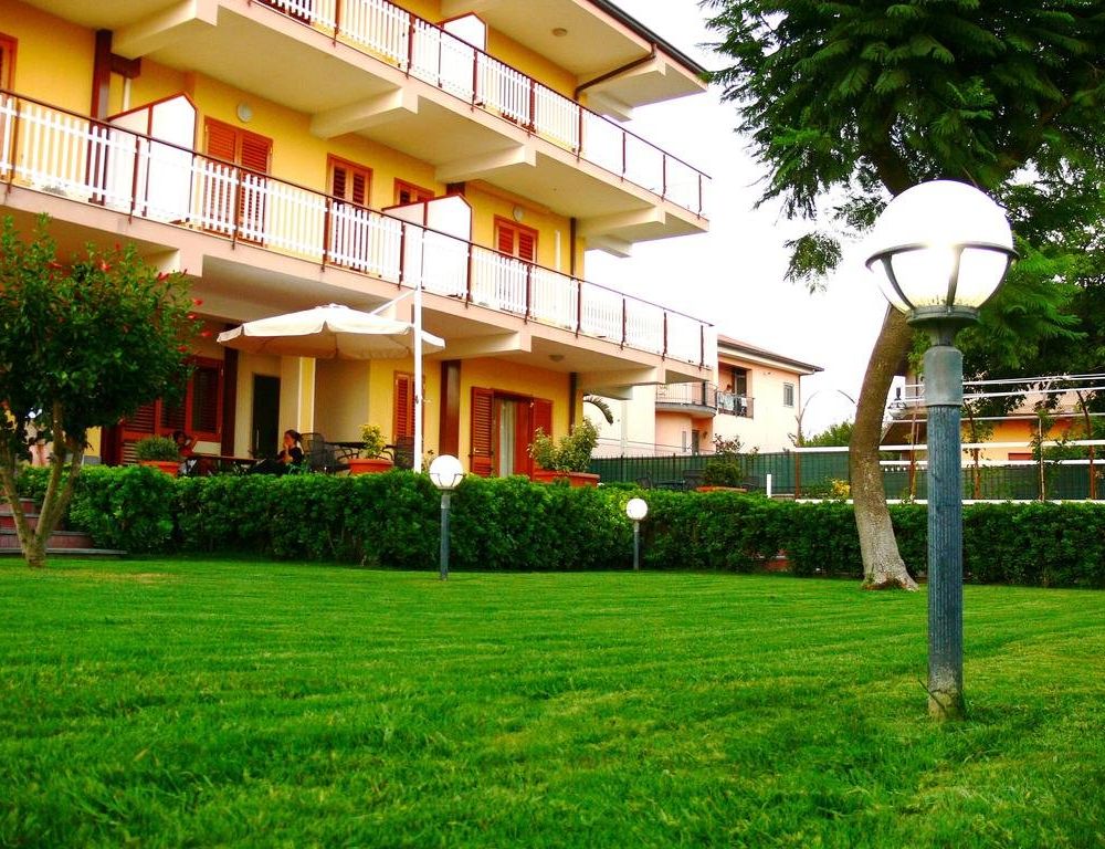 Outdoor Pictures 1