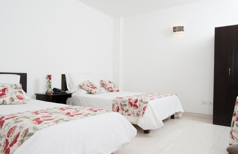 Hotel Cacique Real