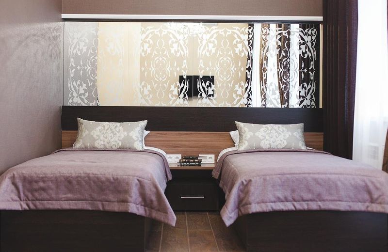 Alekses Hotel