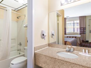 Hotel Image 6