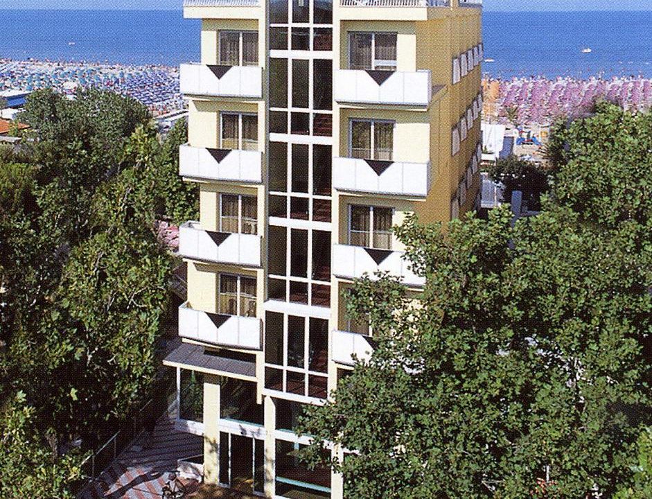Remin Plaza