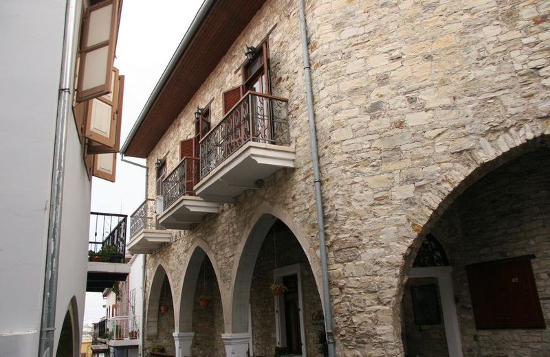 Lefkara Hotel