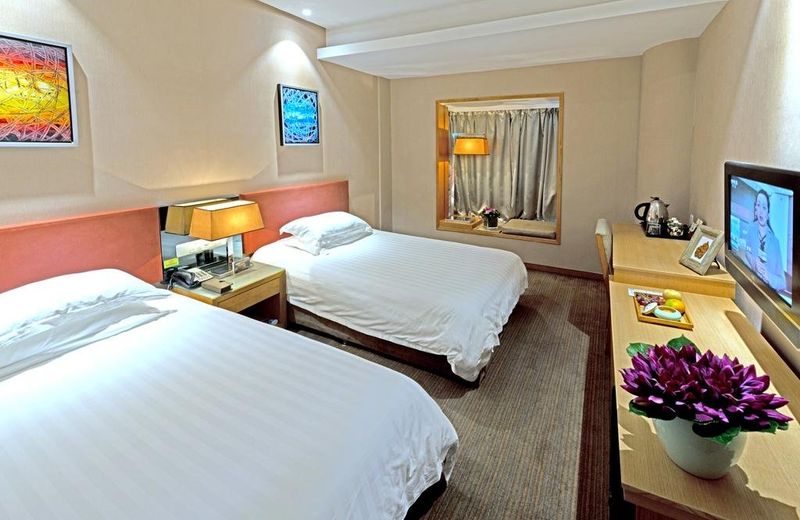 EJON KINS HOTEL