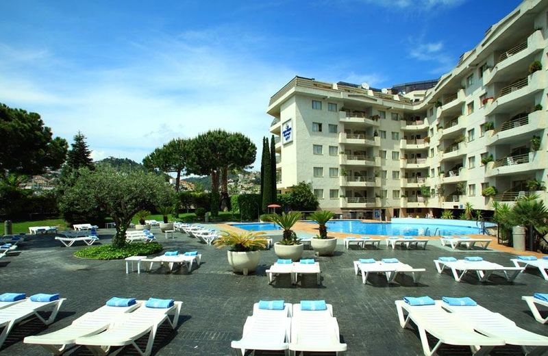 AQUA Hotel Montagut Suites 4*Sup