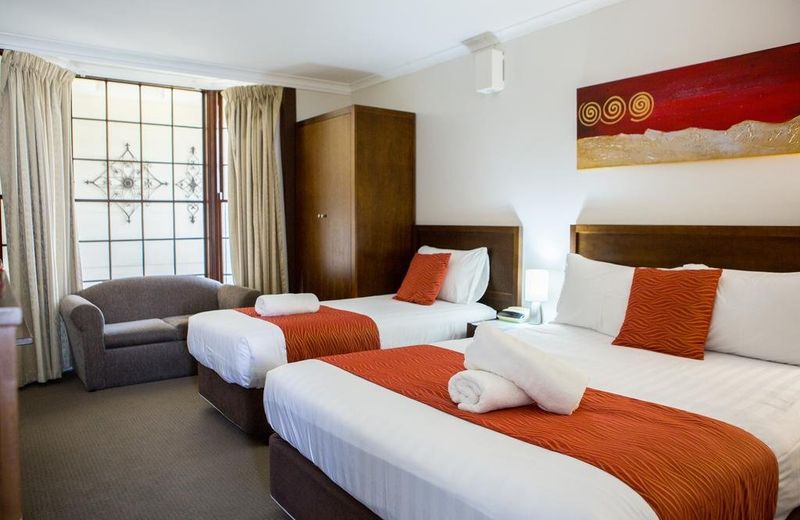 Colonial Lodge Motor Inn