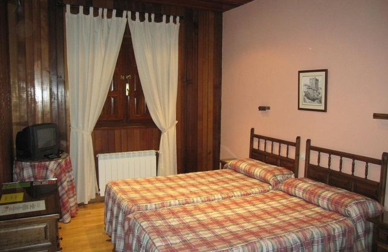 Hosteria Picos De Europa