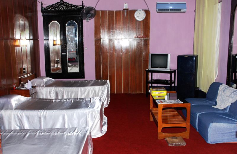 Than Lwin Hotel