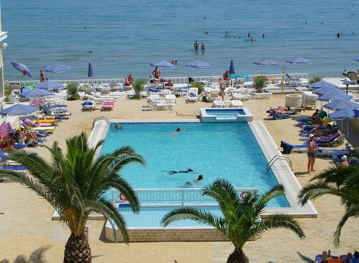 Blue Princess Beach Hotel & Suites