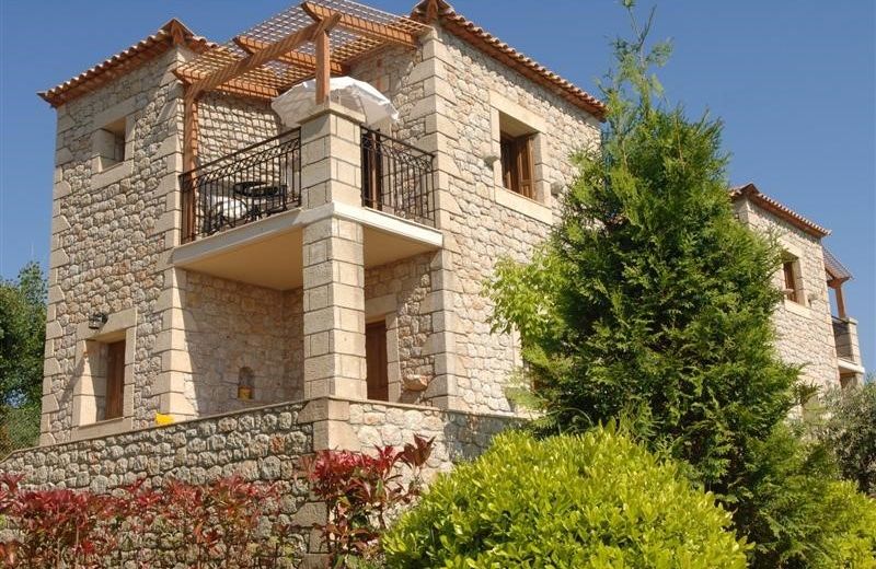 Lithos Stoupa Villas