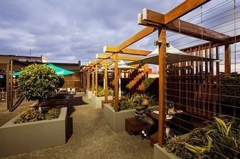 Nightcap at Keysborough Hotel