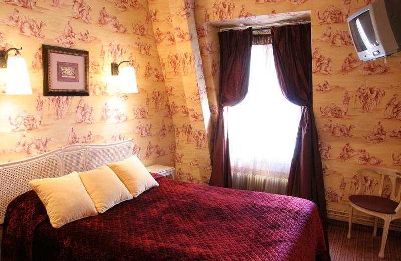 Neuilly Park Hotel