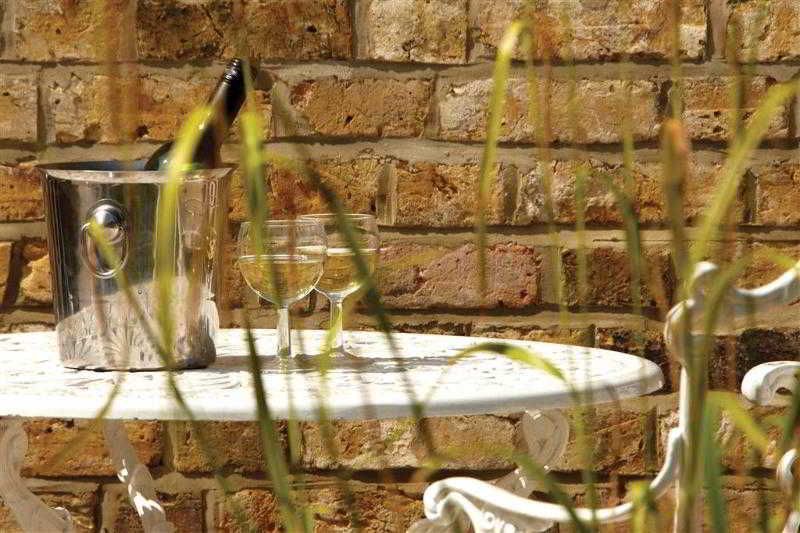 Outdoor Pictures 17