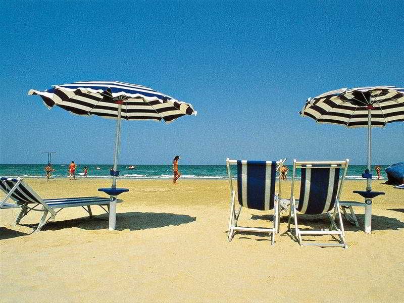 Outdoor Pictures 21