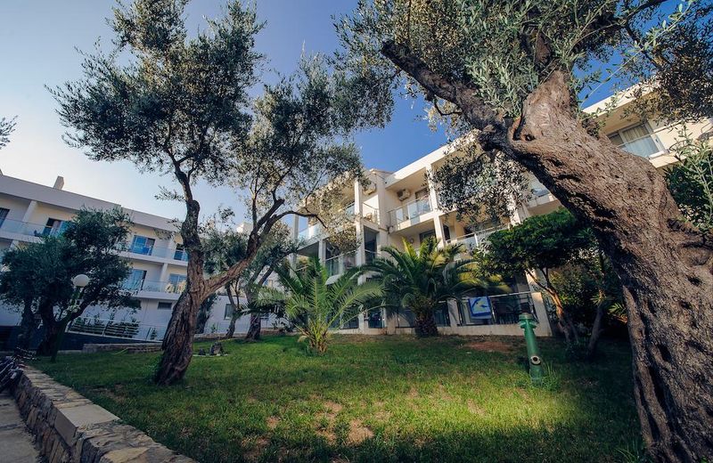 Vile Oliva Hotel & Resort